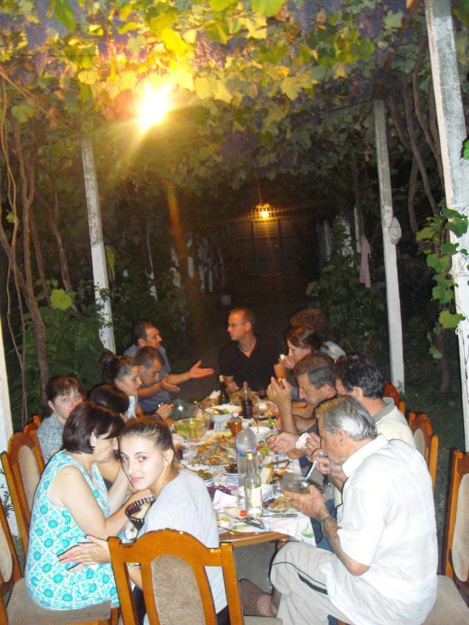 Florians Guesthouse Шкодер Экстерьер фото